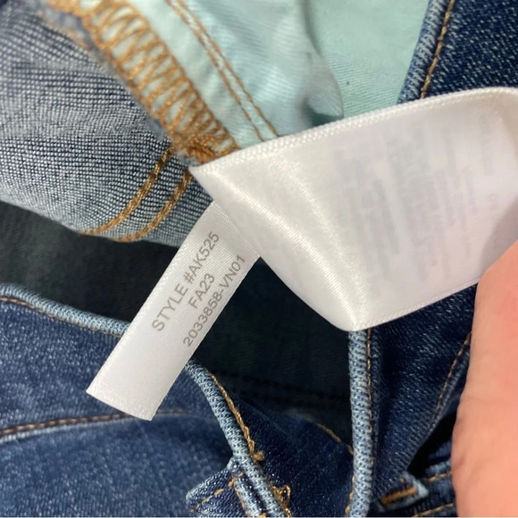 New J Crew Factory 9” Mid Rise Skinny Jeans Signature Stretch - Picture 10 of 11